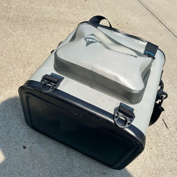 Coho cooler - Picture 4 of 4